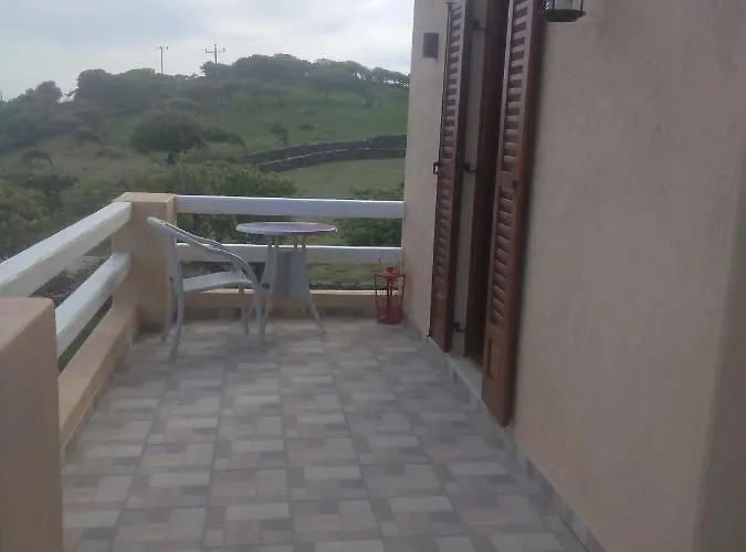 Апартаменты αγ νικόλαος Karthaia Ellinika (Kea)